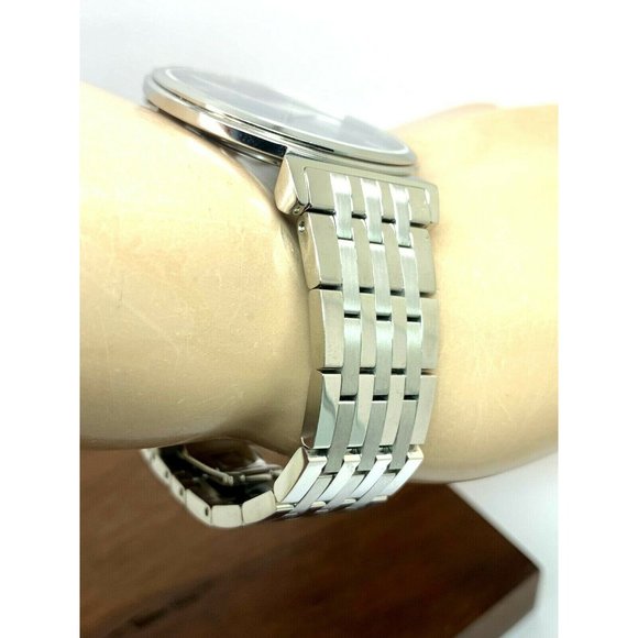 Bulova Men's Watch 96A233 Regatta Quartz Blue Dial Silver Tone Stainless Steel - Picture 9 of 13